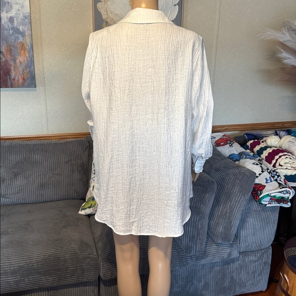 White Button-Up Shirt Dress - Picture 7 of 12